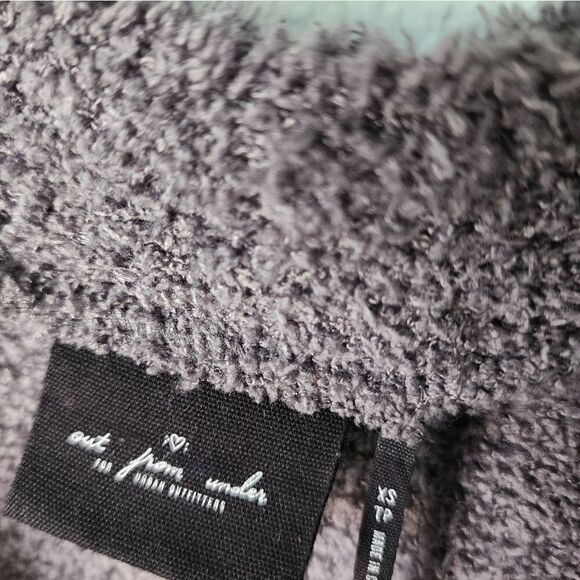 Anthropologie Out from under sweater  fluffy semi crop button front swea… - Picture 5 of 7